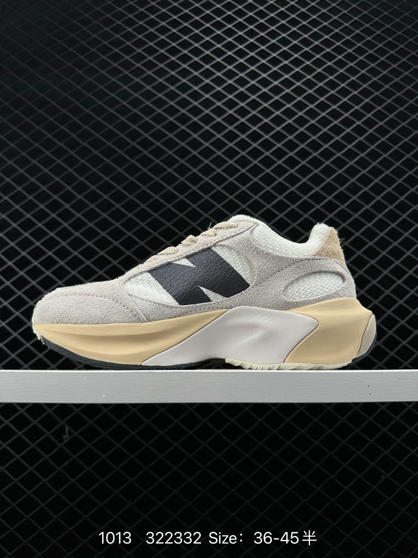 New Balance  Warped Runner